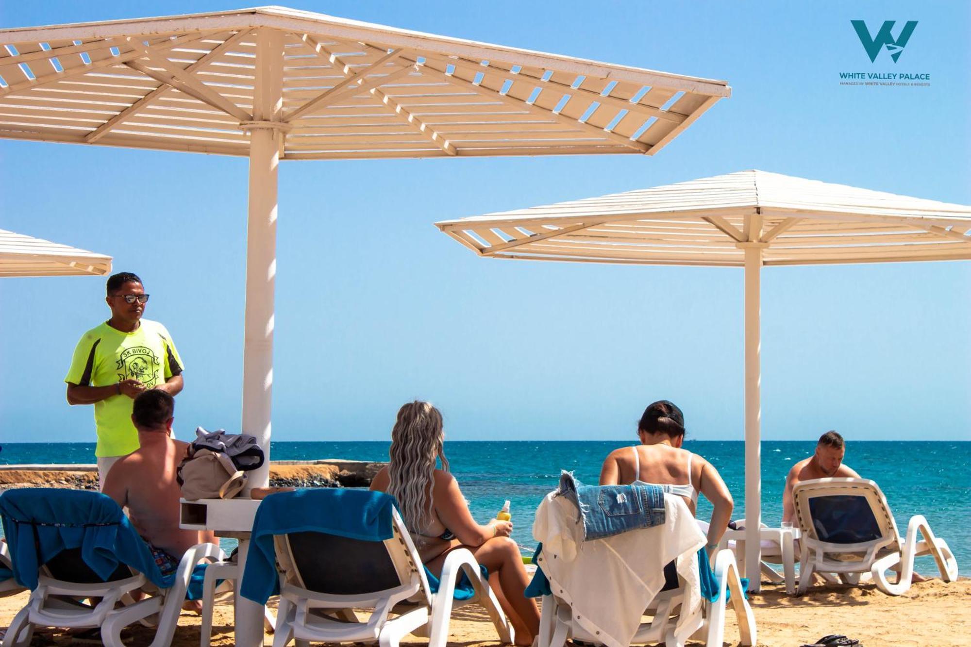The Palace Beach Hotel 洪加達 外观 照片
