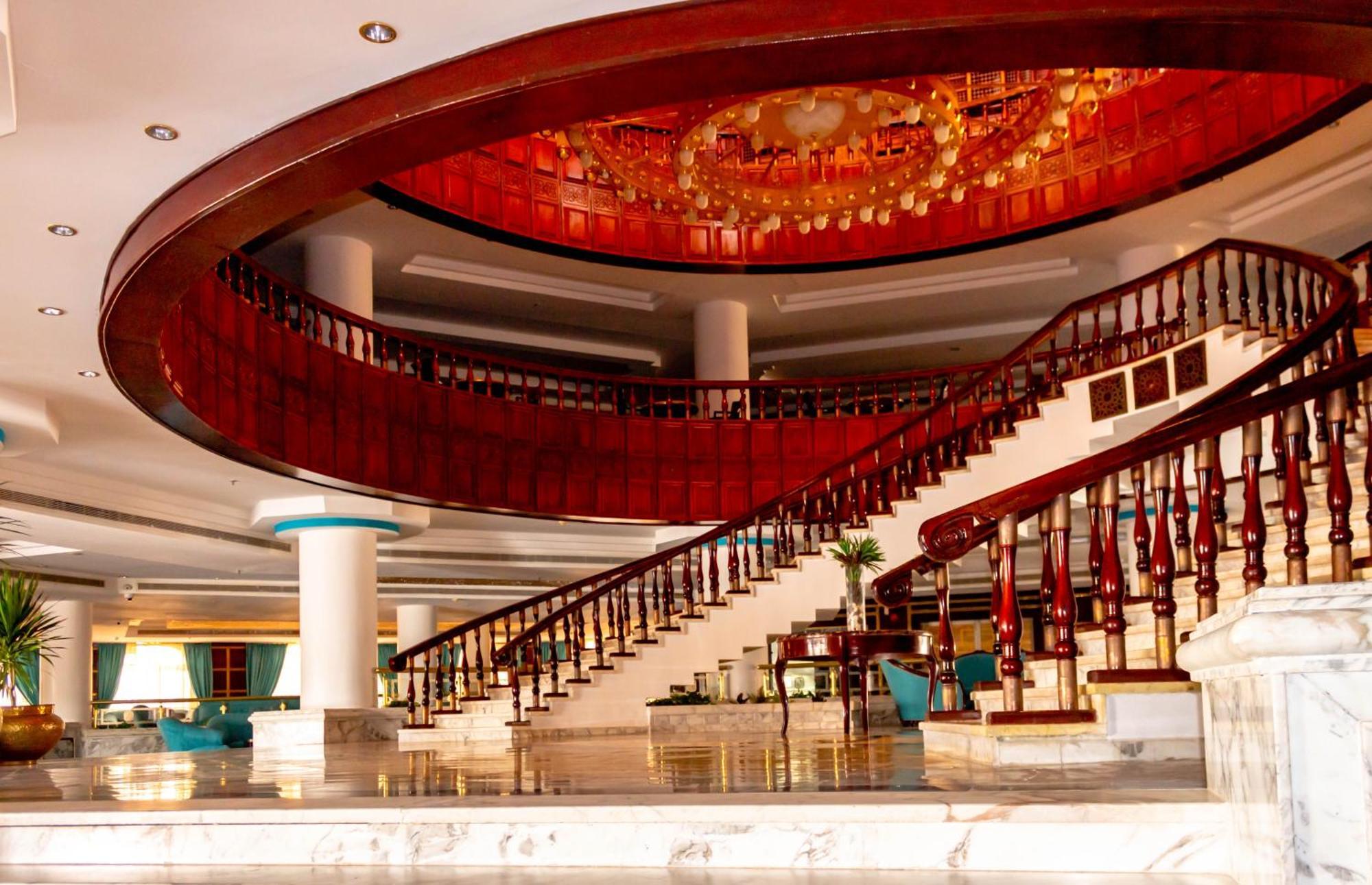 The Palace Beach Hotel 洪加達 外观 照片